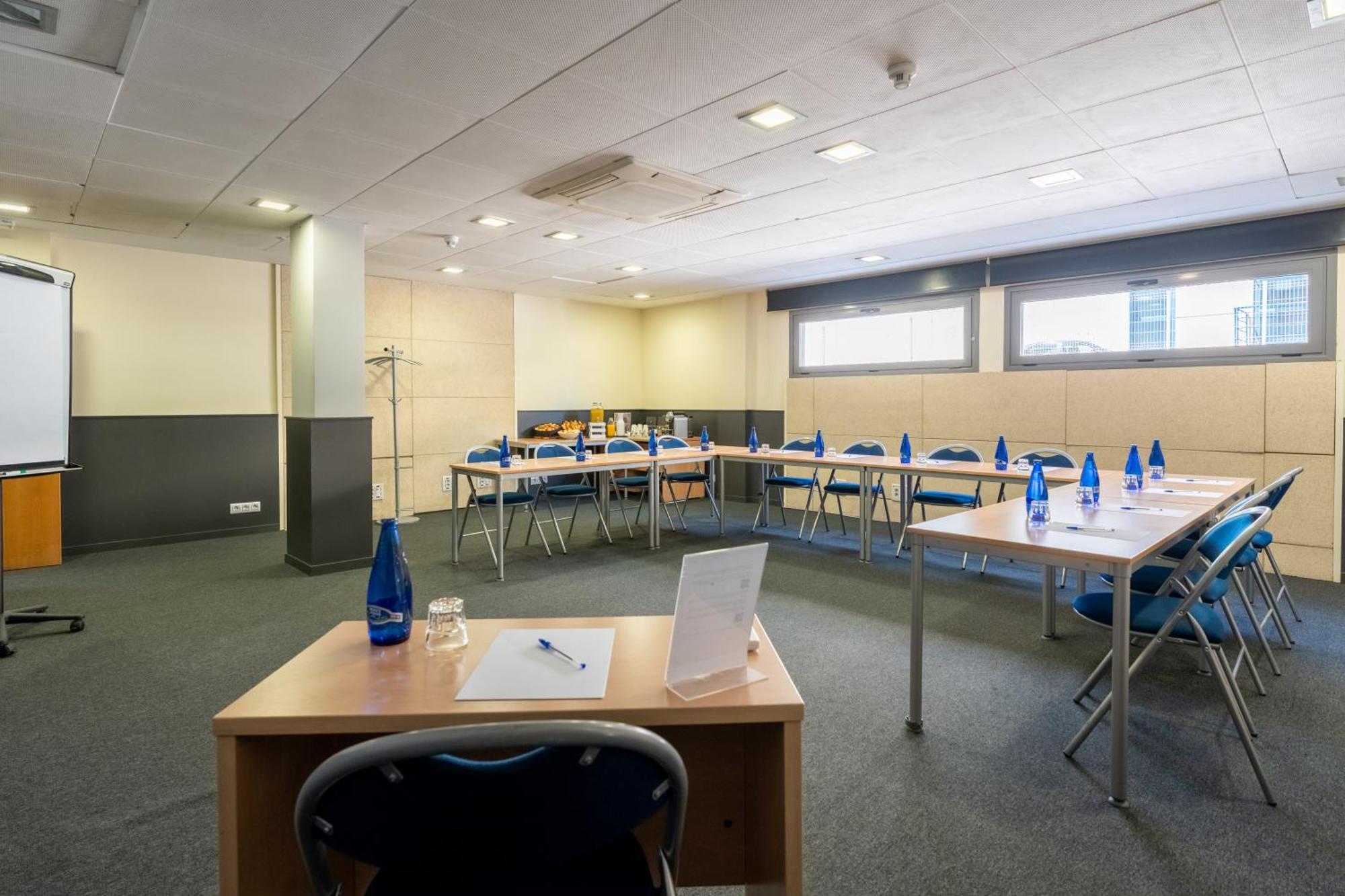 Ibis Madrid Alcobendas Exterior photo