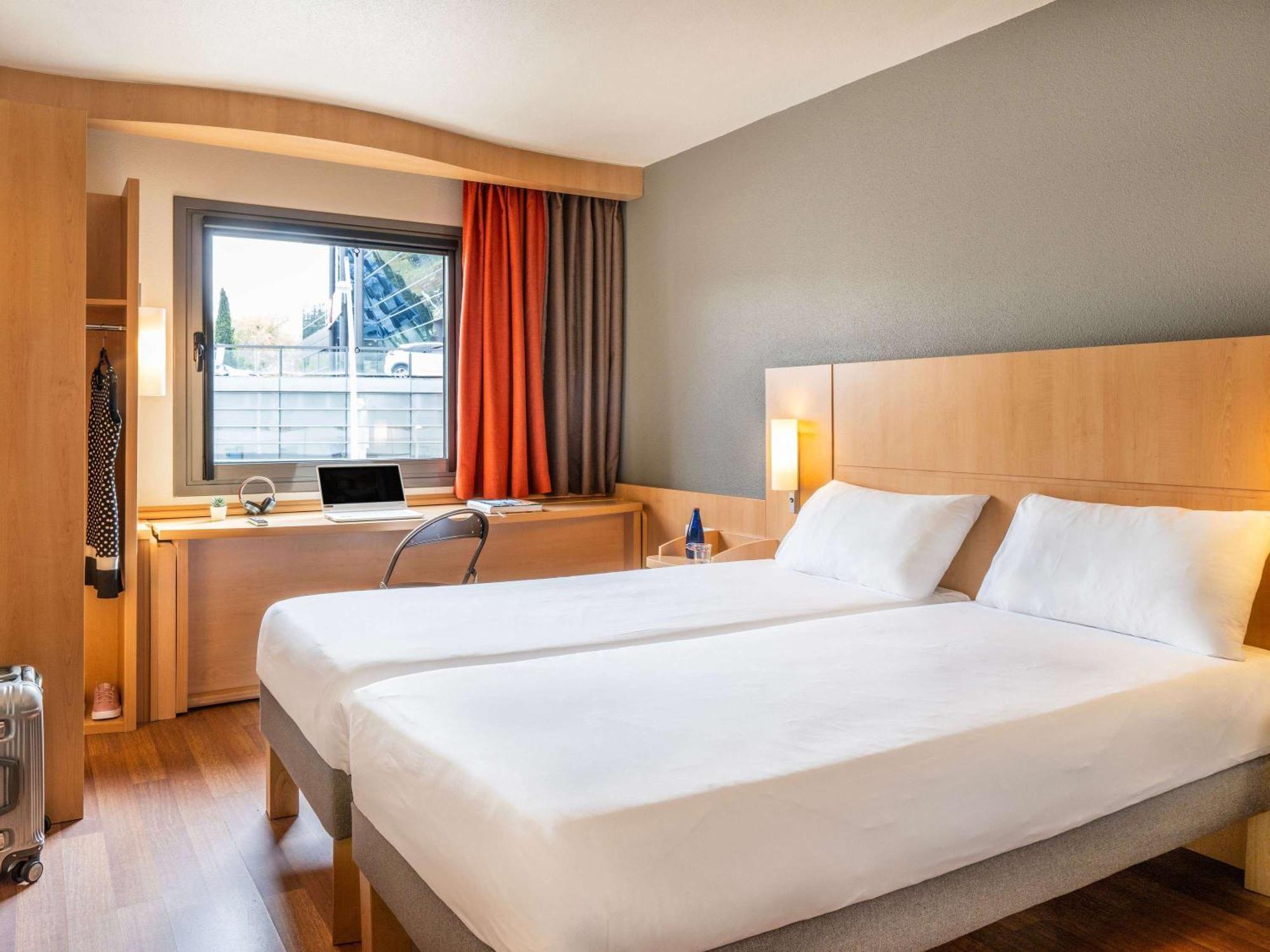 Ibis Madrid Alcobendas Exterior photo